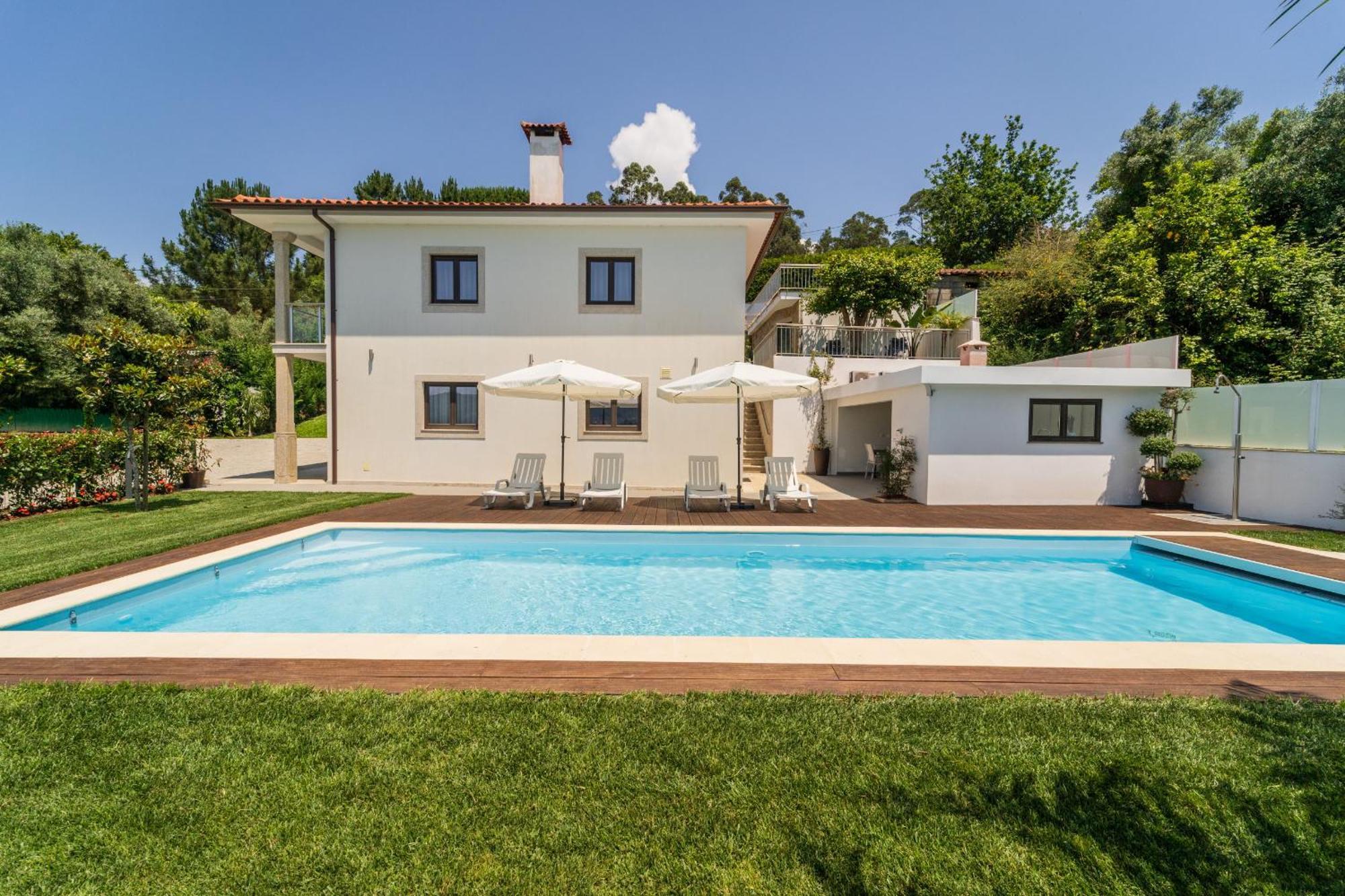 Casa De Eiro By House And People Barcelos