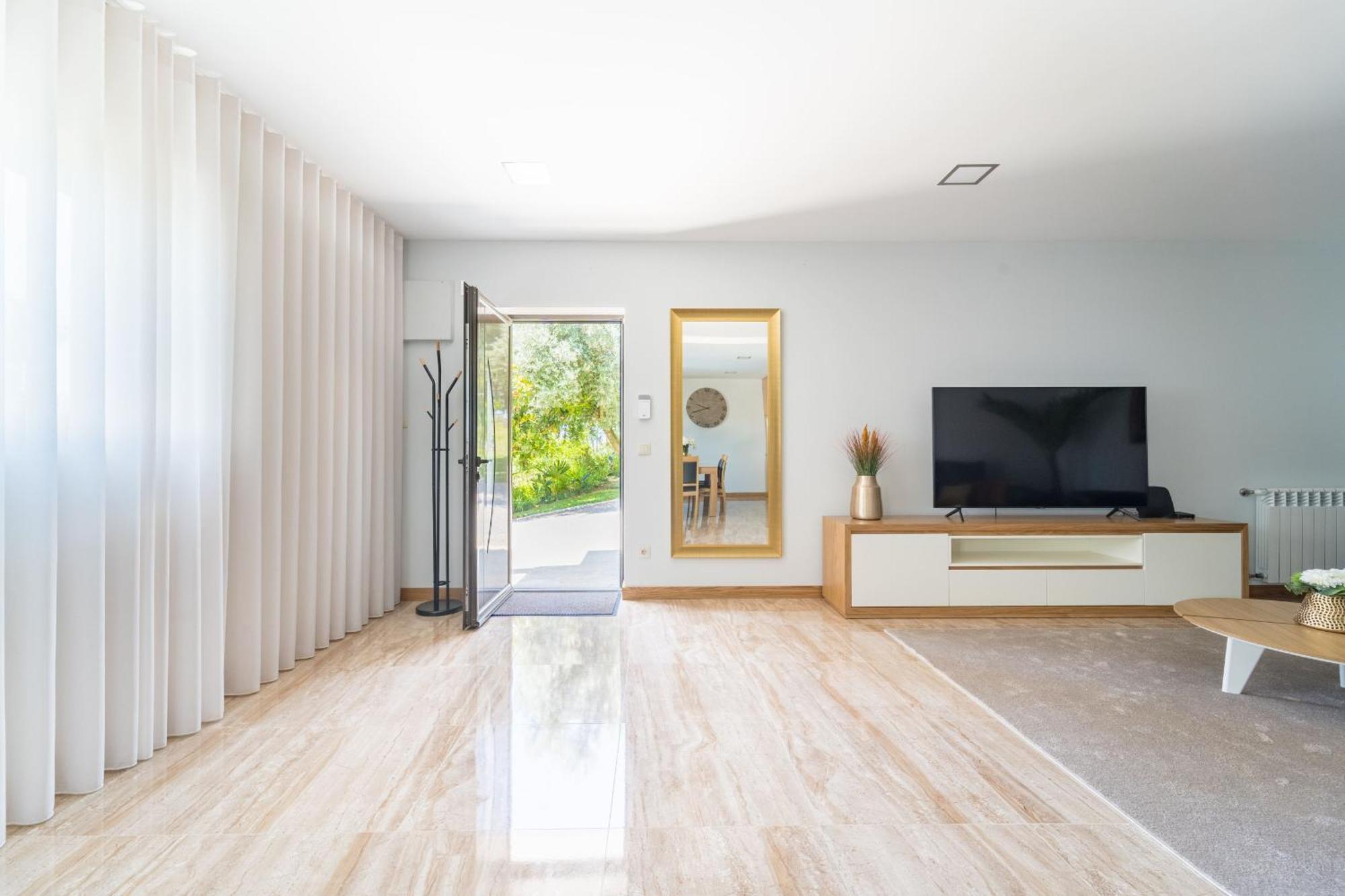 Casa De Eiro By House And People