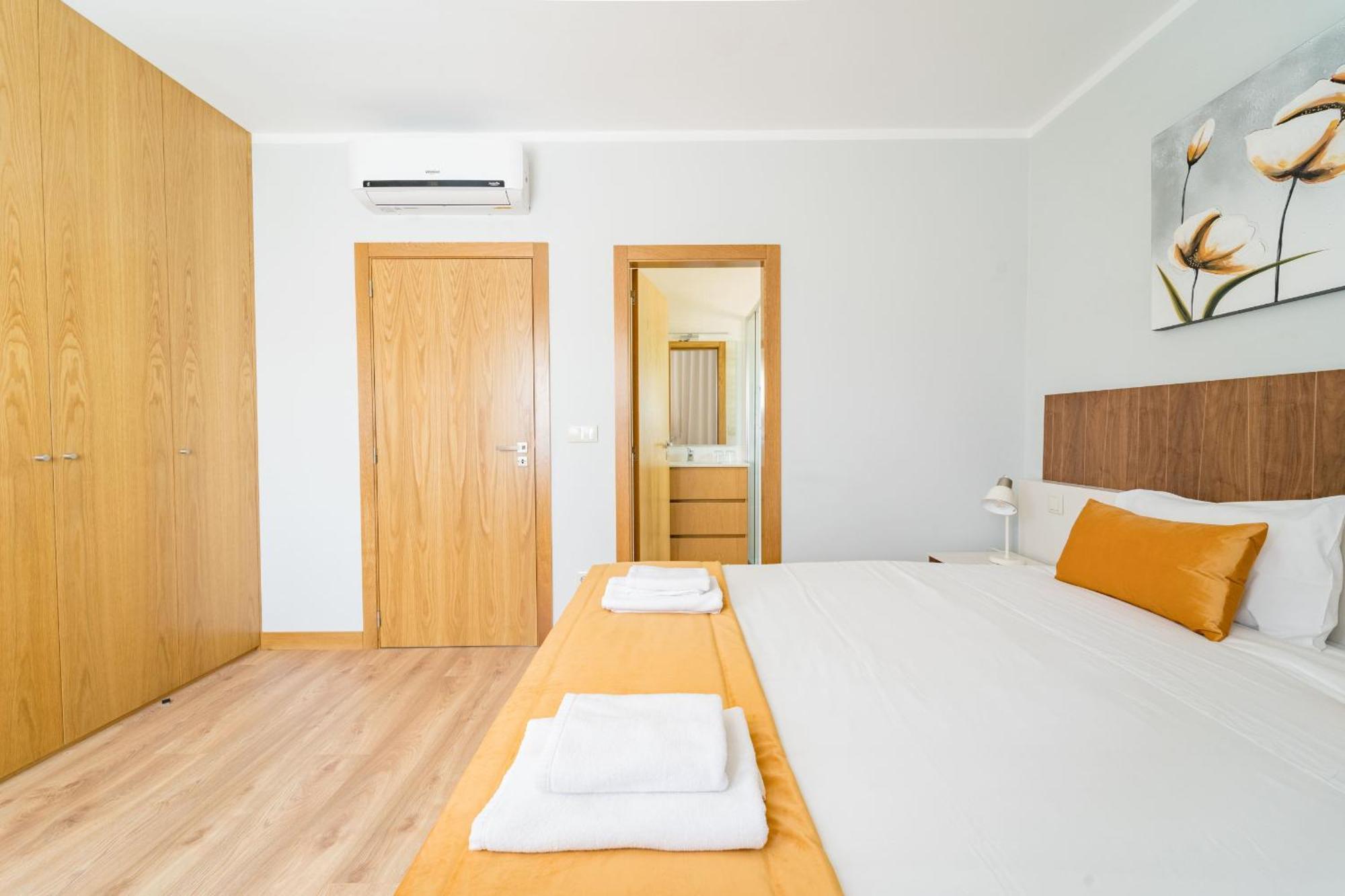 Casa De Eiro By House And People Hébergement de vacances *